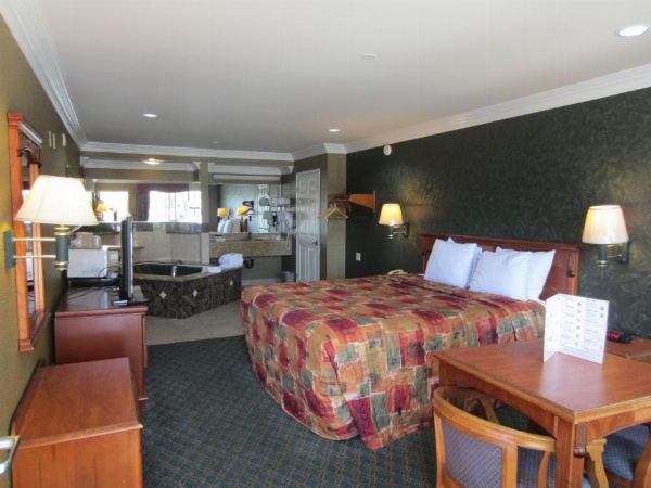 Crystal Inn Suites & Spas image 21